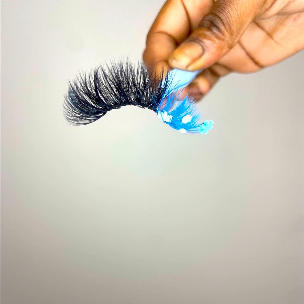 Mystic Blue Strip Lashes